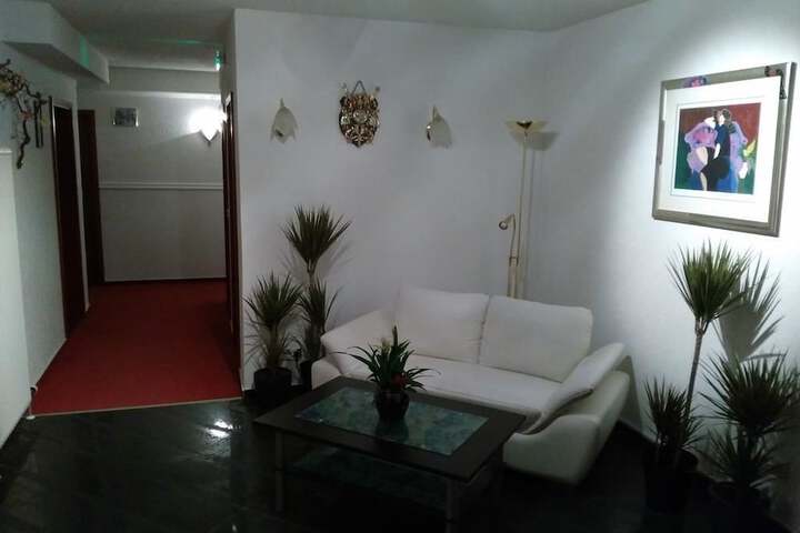 Room 10 of 57