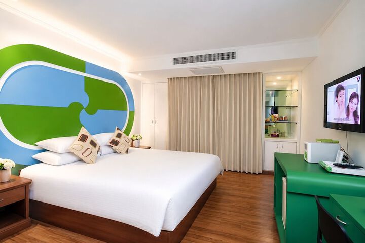 Room 42 of 84