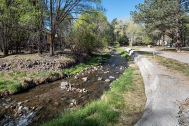 Property Grounds 19 of 25