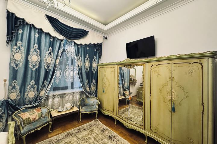 Room 25 of 52
