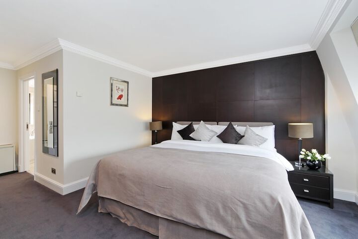 Room 25 of 181