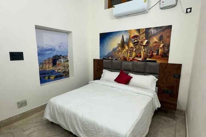 Room 27 of 56