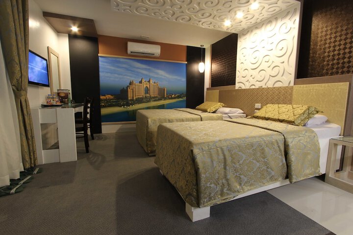 Room 29 of 40