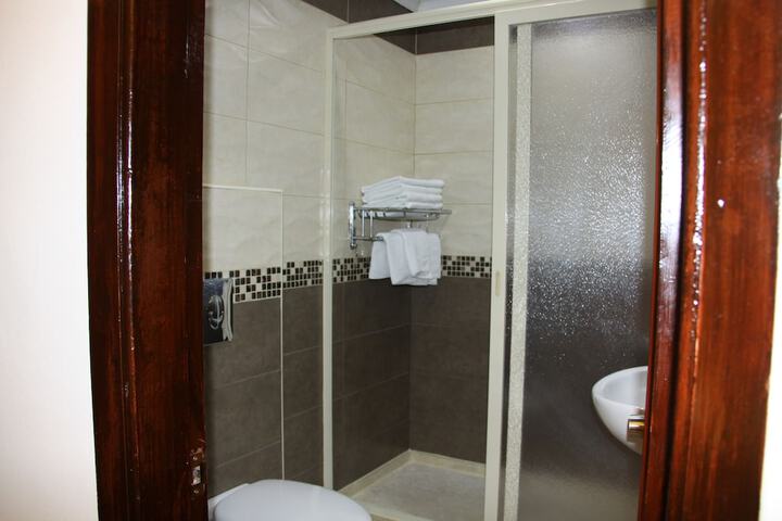 Room 73 of 119