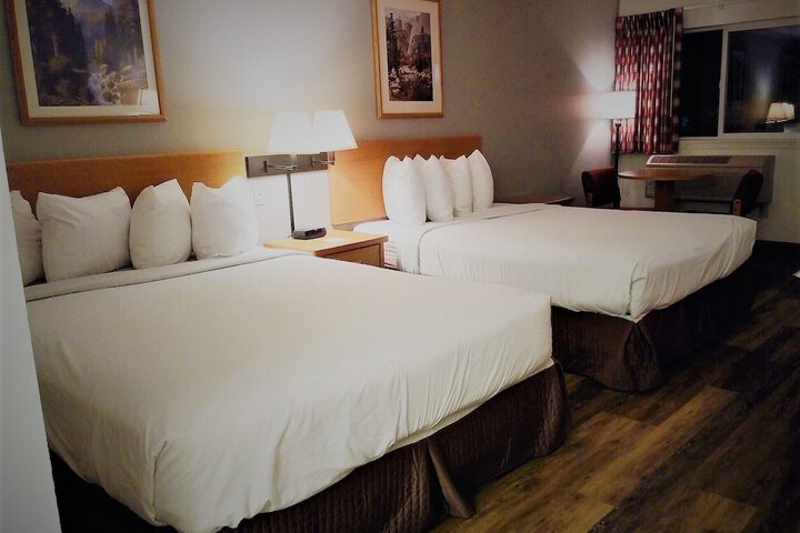 Room 7 of 27