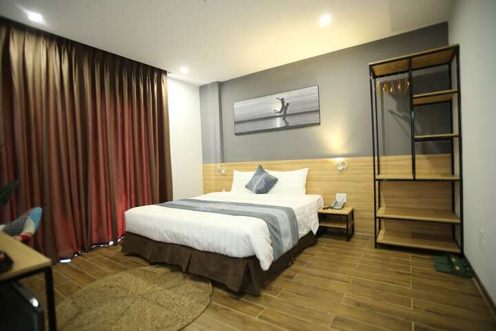 Room 14 of 49