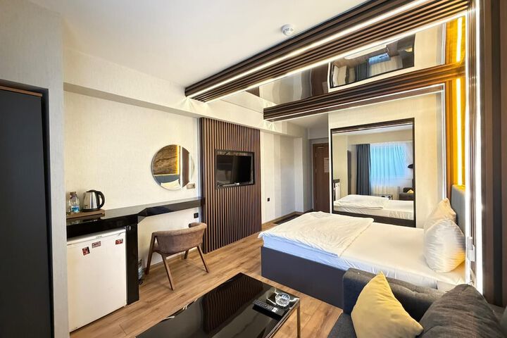 Room 7 of 22