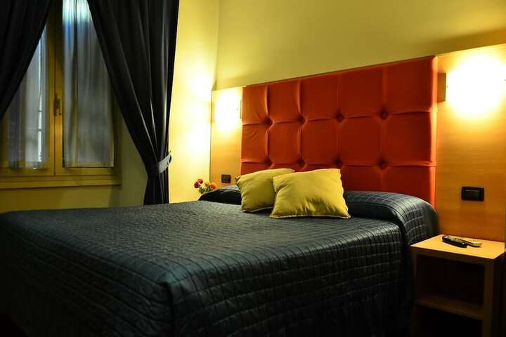 Room 15 of 56