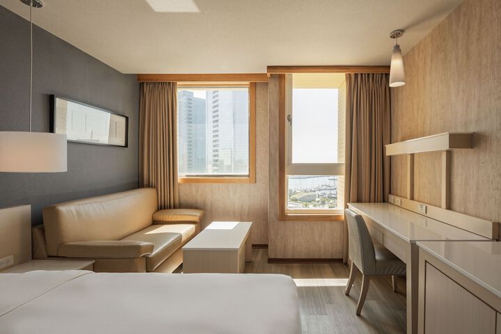 Room 20 of 64