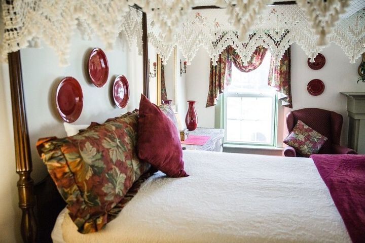 Room 14 of 48