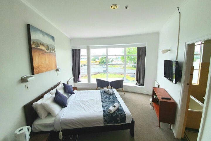 Room 13 of 51