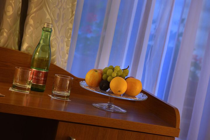 Room 12 of 113
