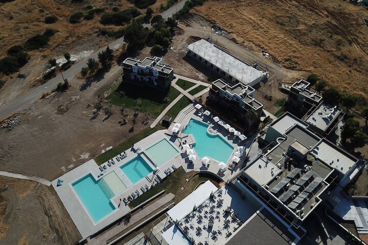 Pool 39 of 87