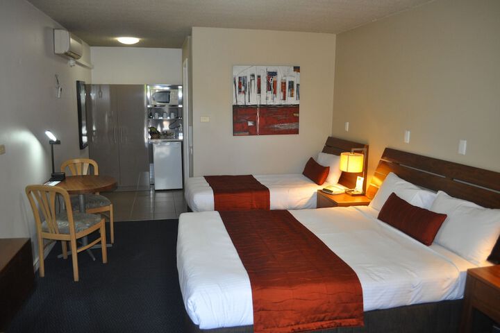 Room 10 of 41