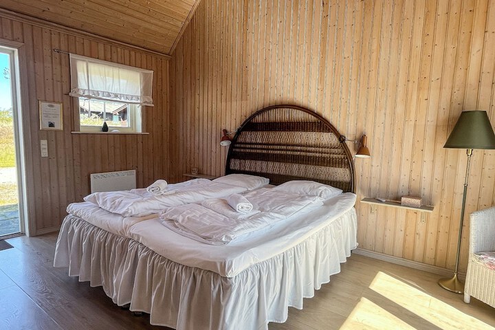 Room 14 of 35