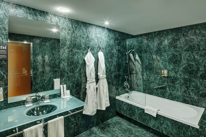 Bathroom Interior Photo