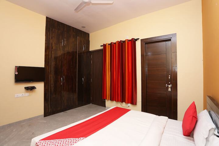 Room 5 of 15