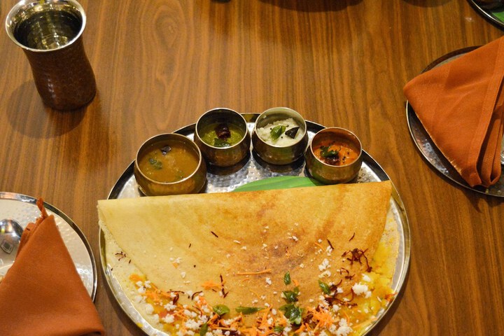 Dining 33 of 63