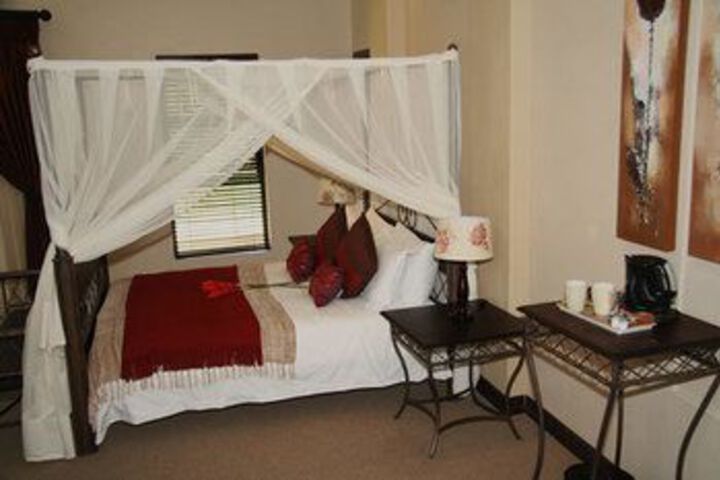 Room 11 of 33