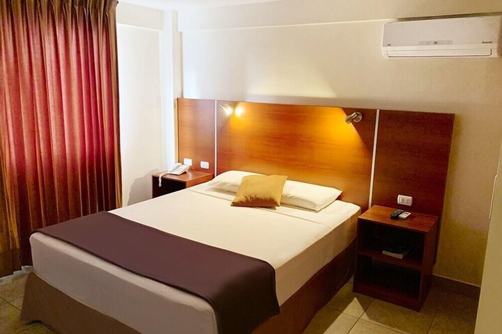 Room 5 of 24