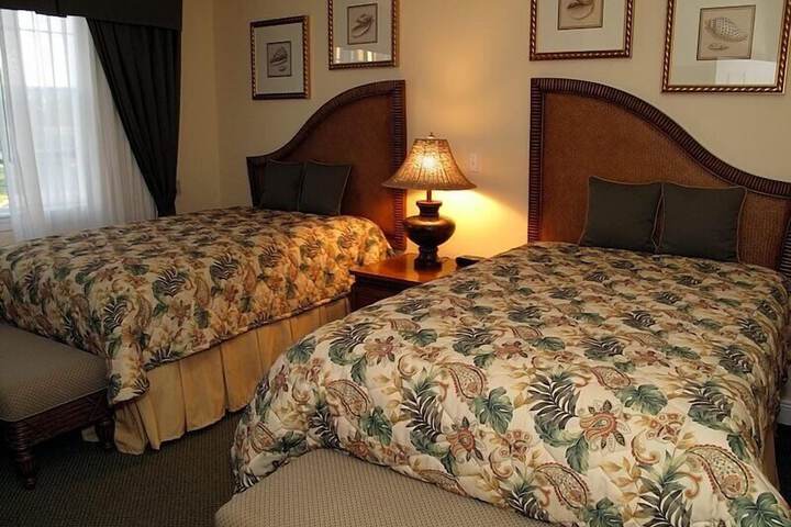 Room 5 of 20