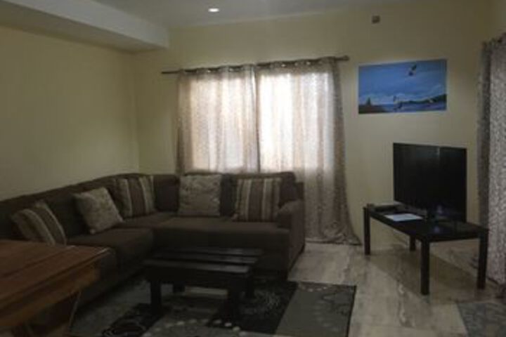 Room 33 of 48