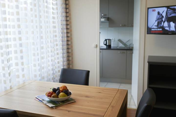 Room 13 of 30