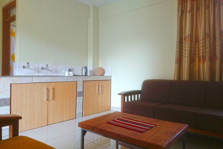 Room 11 of 32