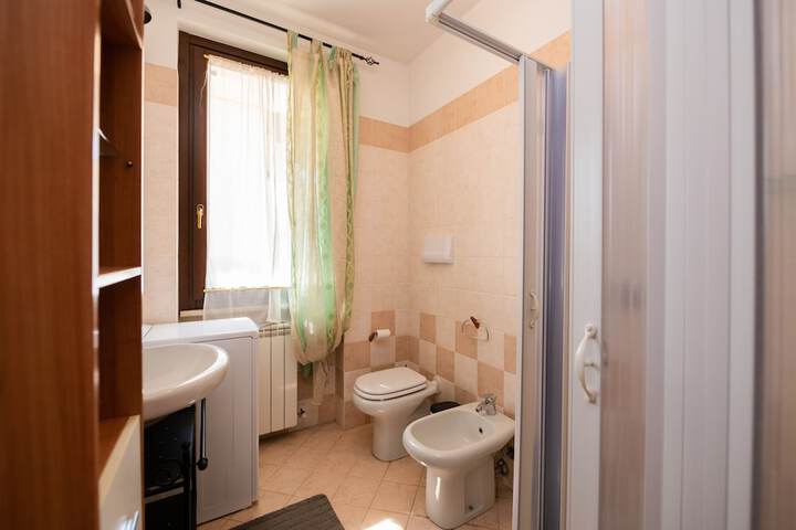 Room 8 of 31