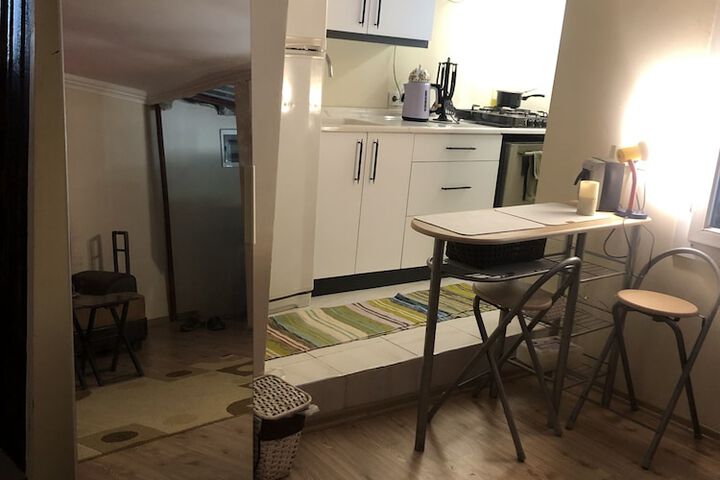 Room 16 of 35