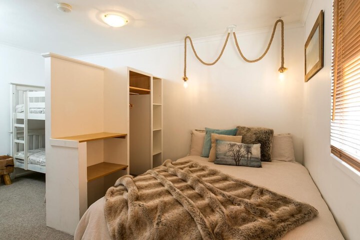 Room 10 of 51