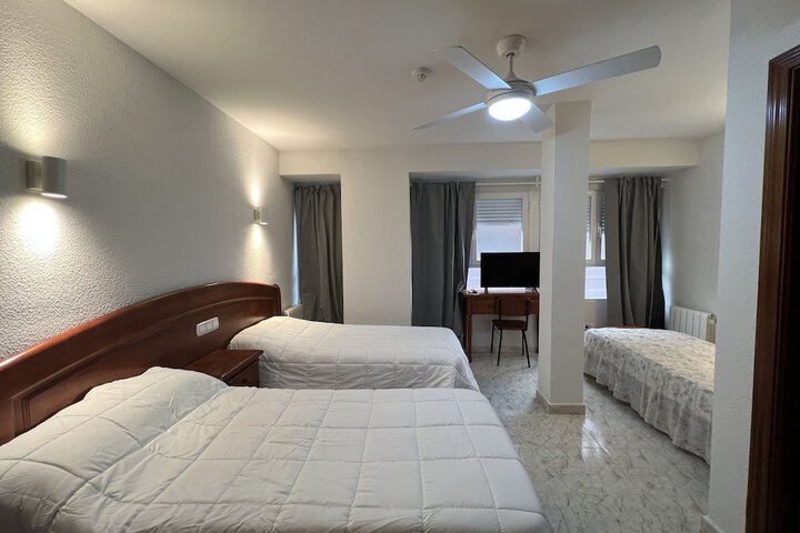 Room 8 of 36