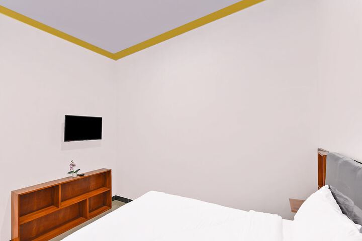 Room 21 of 37