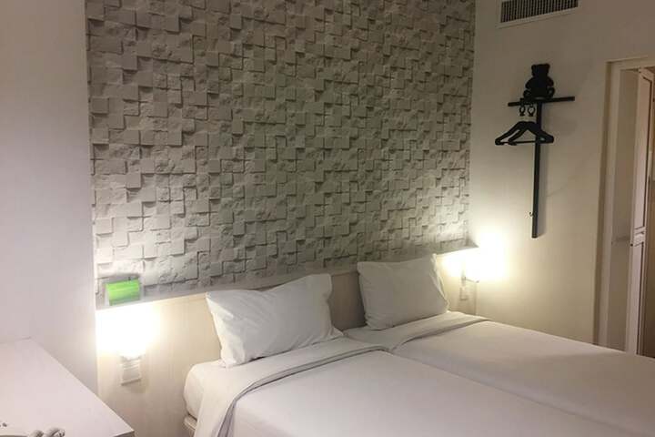 Room 13 of 41