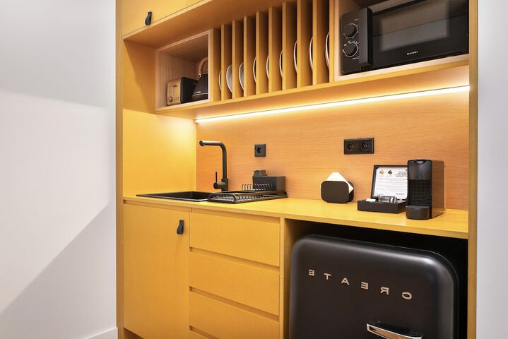 Room 30 of 84