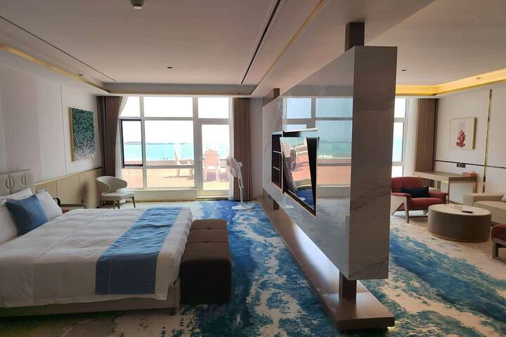 Room 19 of 23