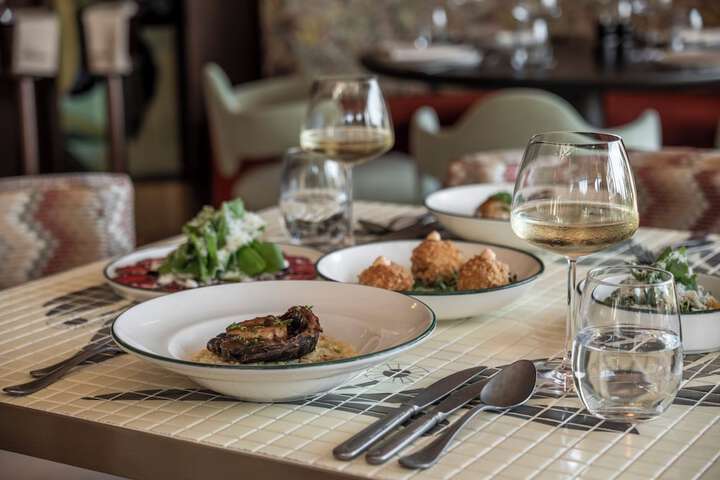 Dining 119 of 122