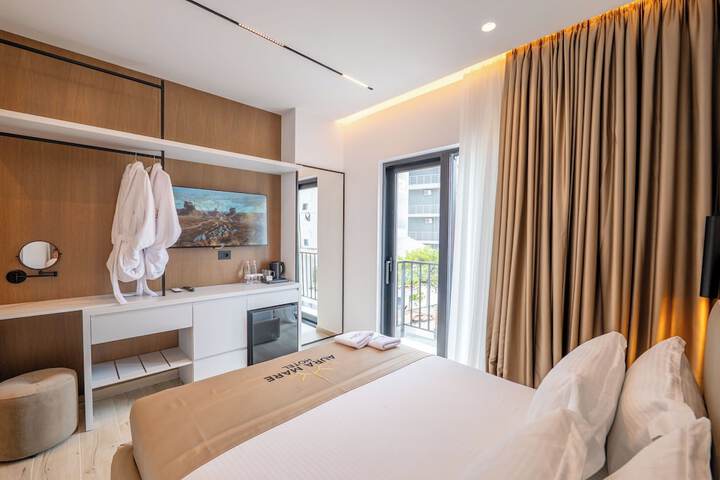 Room 55 of 244