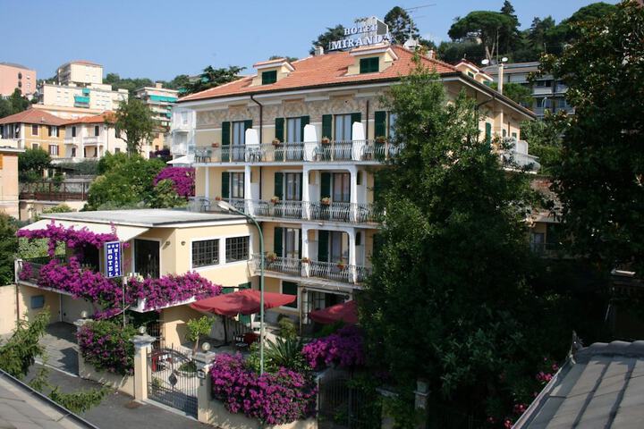 Hotel 56 of 61