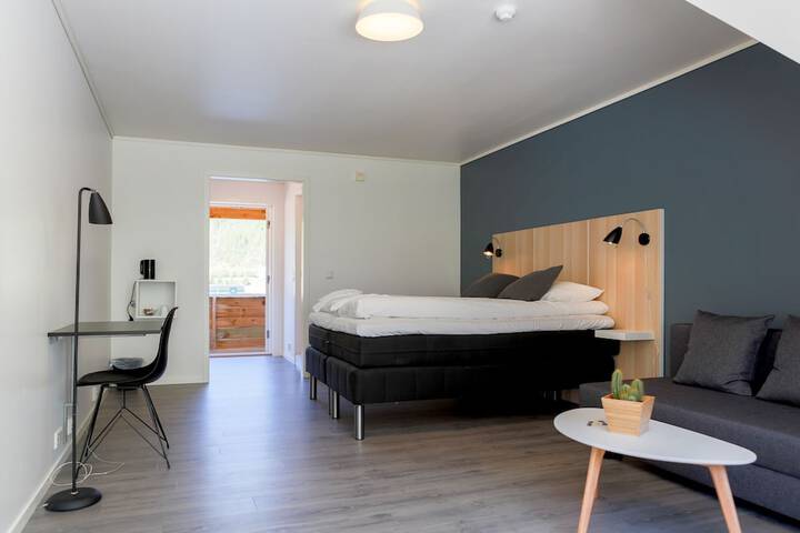 Room 15 of 15