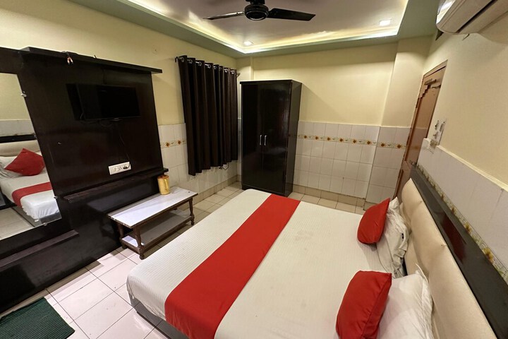Room 16 of 27