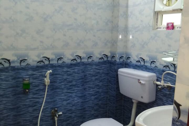 Room 10 of 40