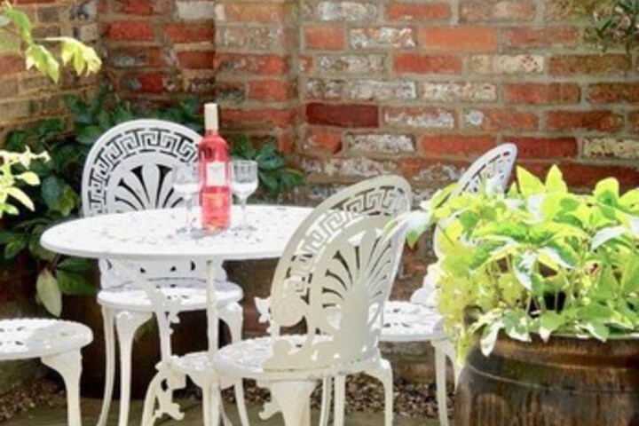 Terrace/Patio 28 of 33