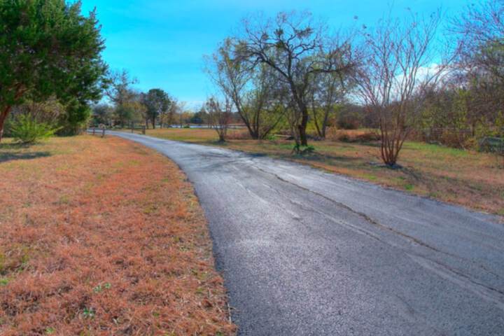 Property Grounds 23 of 35