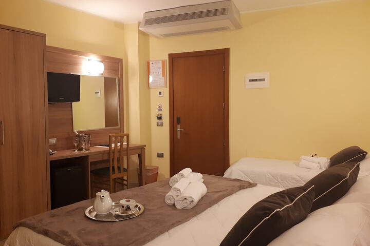 Room 14 of 45