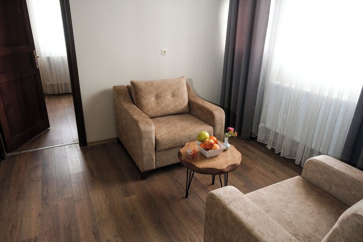 Room 6 of 41