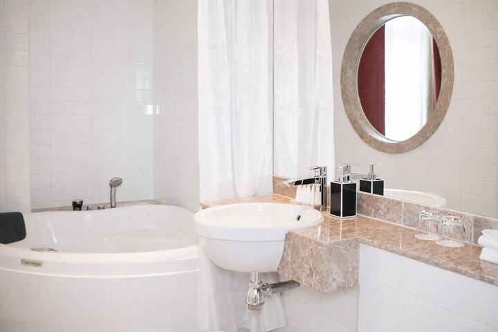 Bath Photo
