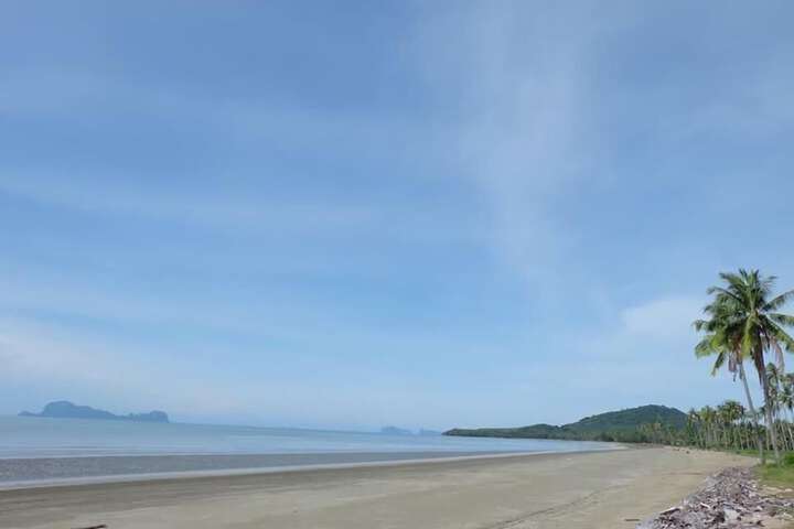 Beach 45 of 67