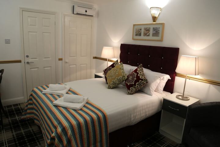 Room 14 of 69