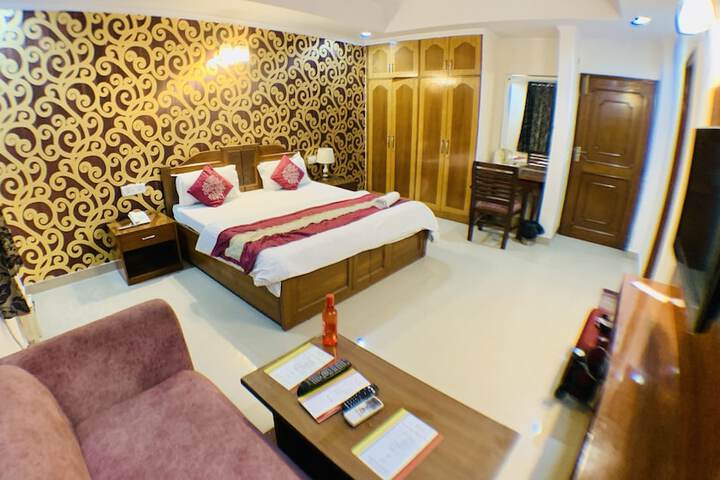 Room 14 of 71